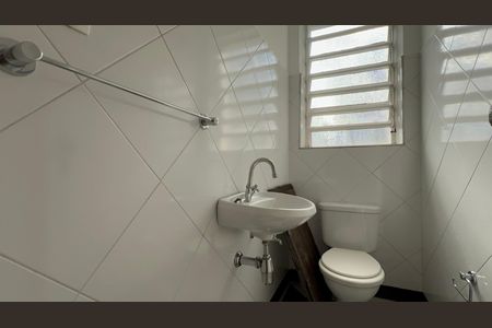 Casa para alugar com 400m², 3 quartos e 7 vagasLavabo