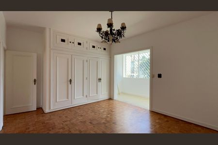 Casa para alugar com 400m², 3 quartos e 7 vagasSuíte 1