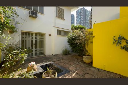 Casa para alugar com 400m², 3 quartos e 7 vagasÁrea comum