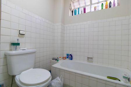Apartamento à venda com 90m², 2 quartos e sem vagaBanheiro