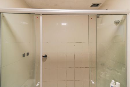 Apartamento à venda com 77m², 2 quartos e 1 vagaBanheiro da Suíte