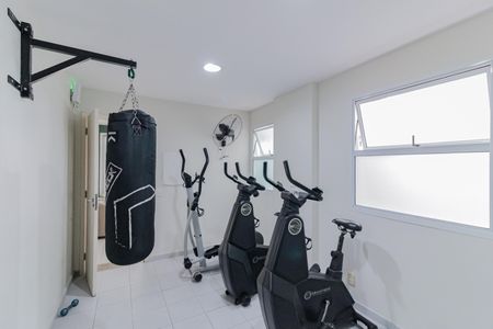 Apartamento à venda com 77m², 2 quartos e 1 vagaÁrea comum - Academia