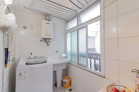 Apartamento à venda com 77m², 2 quartos e 1 vagaÁrea de Serviço