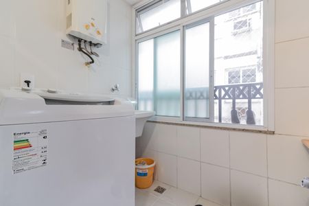 Apartamento à venda com 77m², 2 quartos e 1 vagaÁrea de Serviço