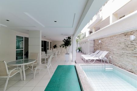 Apartamento à venda com 77m², 2 quartos e 1 vagaÁrea comum - Piscina