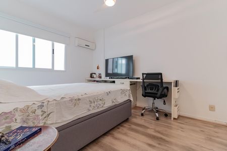 Apartamento à venda com 77m², 2 quartos e 1 vagaSuíte