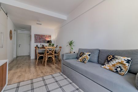 Apartamento à venda com 77m², 2 quartos e 1 vagaSala