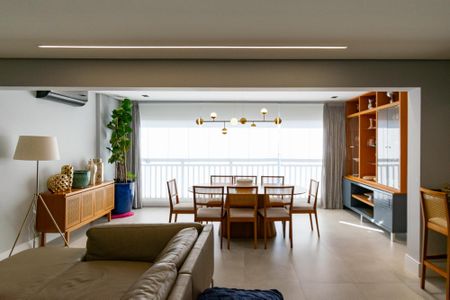 Apartamento para alugar com 240m², 3 quartos e 3 vagas Apartamento para alugar com 240m², 3 quartos e 3 vagasSala