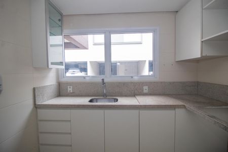 Casa à venda com 369m², 3 quartos e 2 vagasCozinha