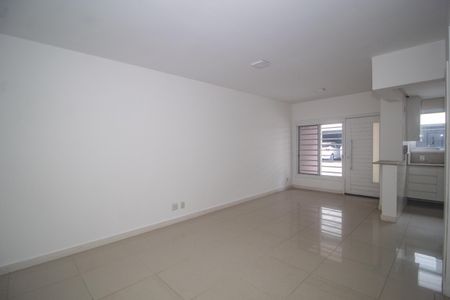 Casa à venda com 369m², 3 quartos e 2 vagasSala