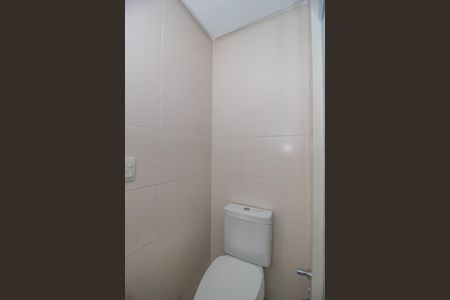 Casa à venda com 369m², 3 quartos e 2 vagasBanheiro da Suíte 2