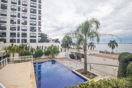 Casa à venda com 369m², 3 quartos e 2 vagasÁrea comum - Piscina