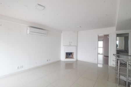 Casa à venda com 369m², 3 quartos e 2 vagasCobertura 