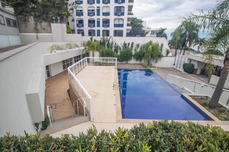 Casa à venda com 369m², 3 quartos e 2 vagasÁrea comum - Piscina