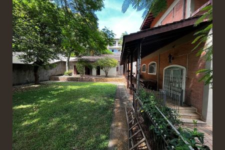 Casa à venda com 55m², 5 quartos e 3 vagas