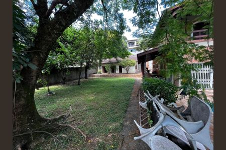 Casa à venda com 55m², 5 quartos e 3 vagas