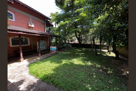 Casa à venda com 55m², 5 quartos e 3 vagas