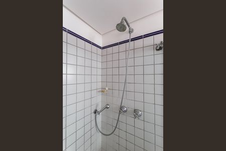 Apartamento à venda com 76m², 1 quarto e 1 vaga Apartamento à venda com 76m², 1 quarto e 1 vagaBanheiro da Suíte