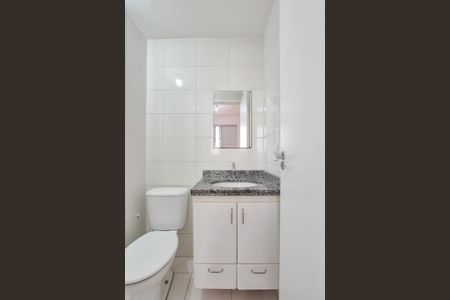 Apartamento à venda com 64m², 3 quartos e 1 vaga Apartamento à venda com 64m², 3 quartos e 1 vagaBanheiro da Suíte