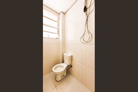 Apartamento à venda com 108m², 2 quartos e sem vagaBanheiro de Serviço