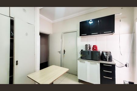 Apartamento à venda com 108m², 2 quartos e sem vagaCozinha
