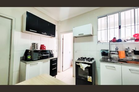 Apartamento à venda com 108m², 2 quartos e sem vagaCozinha