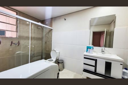 Apartamento à venda com 108m², 2 quartos e sem vagaBanheiro Social