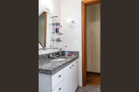 Apartamento à venda com 164m², 3 quartos e 2 vagas Apartamento à venda com 164m², 3 quartos e 2 vagasBanheiro da Suíte