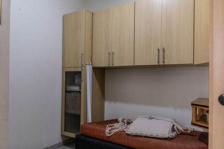 Apartamento à venda com 164m², 3 quartos e 2 vagas Apartamento à venda com 164m², 3 quartos e 2 vagasQuarto de Serviço