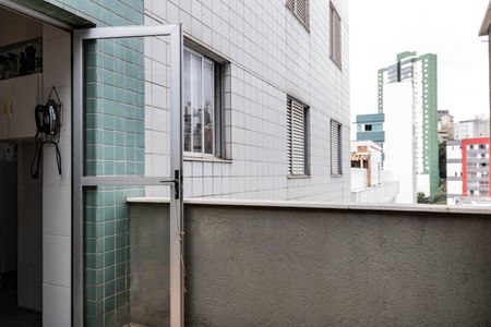 Apartamento à venda com 164m², 3 quartos e 2 vagas Apartamento à venda com 164m², 3 quartos e 2 vagasÁrea de Serviço