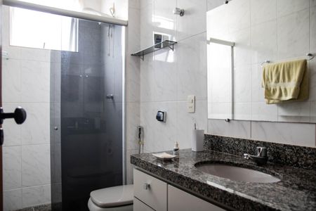 Apartamento à venda com 164m², 3 quartos e 2 vagas Apartamento à venda com 164m², 3 quartos e 2 vagasBanheiro Social