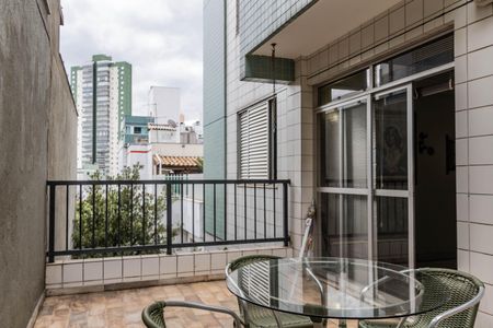 Apartamento à venda com 164m², 3 quartos e 2 vagas Apartamento à venda com 164m², 3 quartos e 2 vagasVaranda