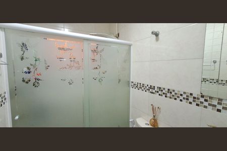 Casa à venda com 150m², 3 quartos e 2 vagas Casa à venda com 150m², 3 quartos e 2 vagasBanheiro/Suite