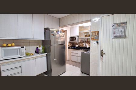 Casa à venda com 150m², 3 quartos e 2 vagas Casa à venda com 150m², 3 quartos e 2 vagasCozinha