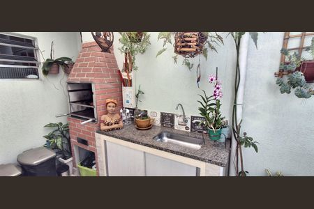 Casa à venda com 150m², 3 quartos e 2 vagas Casa à venda com 150m², 3 quartos e 2 vagasArea comum