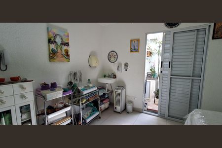 Casa à venda com 150m², 3 quartos e 2 vagas Casa à venda com 150m², 3 quartos e 2 vagasQuarto 2