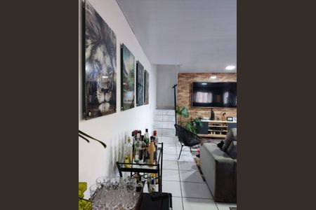 Casa à venda com 220m², 4 quartos e 3 vagas