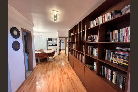 Apartamento à venda com 189m², 4 quartos e 4 vagasSala