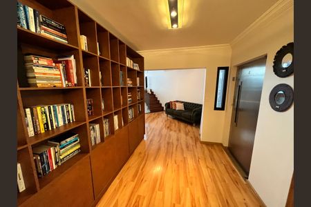 Apartamento à venda com 189m², 4 quartos e 4 vagasSala