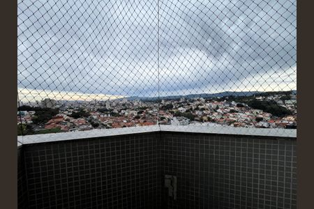Apartamento à venda com 189m², 4 quartos e 4 vagasVaranda do Quarto 3