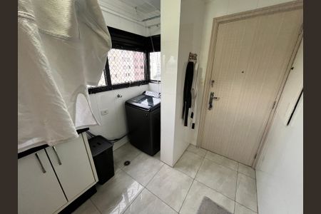 Apartamento à venda com 189m², 4 quartos e 4 vagasLavanderia