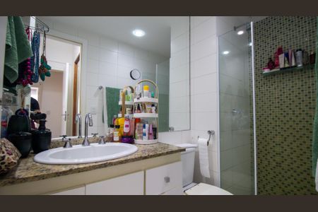 Apartamento à venda com 132m², 4 quartos e 2 vagasBanheiro da Suíte 1