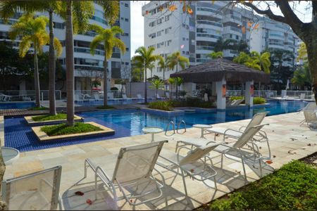 Apartamento à venda com 132m², 4 quartos e 2 vagasÁrea Comum - Piscina