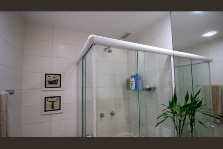 Apartamento à venda com 132m², 4 quartos e 2 vagasBanheiro Social