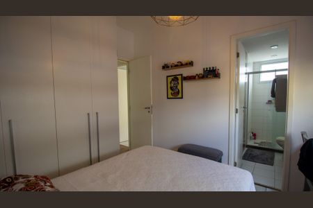 Apartamento à venda com 132m², 4 quartos e 2 vagasSuíte 2