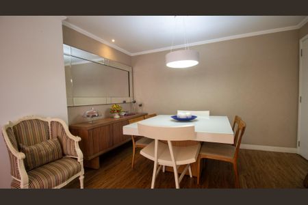 Apartamento à venda com 132m², 4 quartos e 2 vagasSala