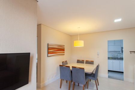 Apartamento para alugar com 58m², 2 quartos e 1 vaga Apartamento para alugar com 58m², 2 quartos e 1 vagaSala