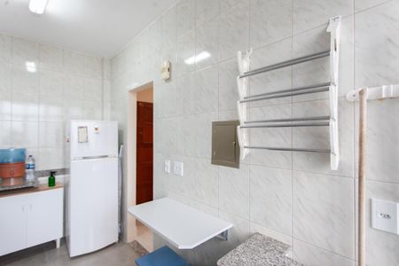 Apartamento para alugar com 58m², 2 quartos e 1 vaga Apartamento para alugar com 58m², 2 quartos e 1 vagaCozinha e Área de Serviço