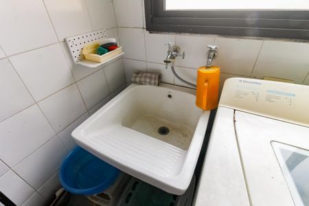 Apartamento à venda com 95m², 2 quartos e 3 vagasÁrea de Serviço