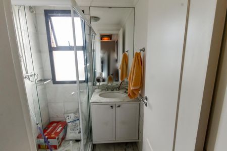 Apartamento à venda com 95m², 2 quartos e 3 vagasBanheiro da Suíte 2